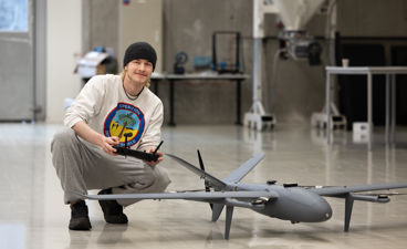 Benjamin Hauge med dronefly